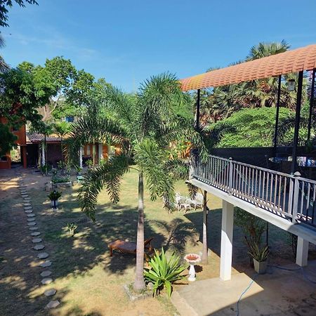 Blue Sands Beach Resort Passikudah ภายนอก รูปภาพ