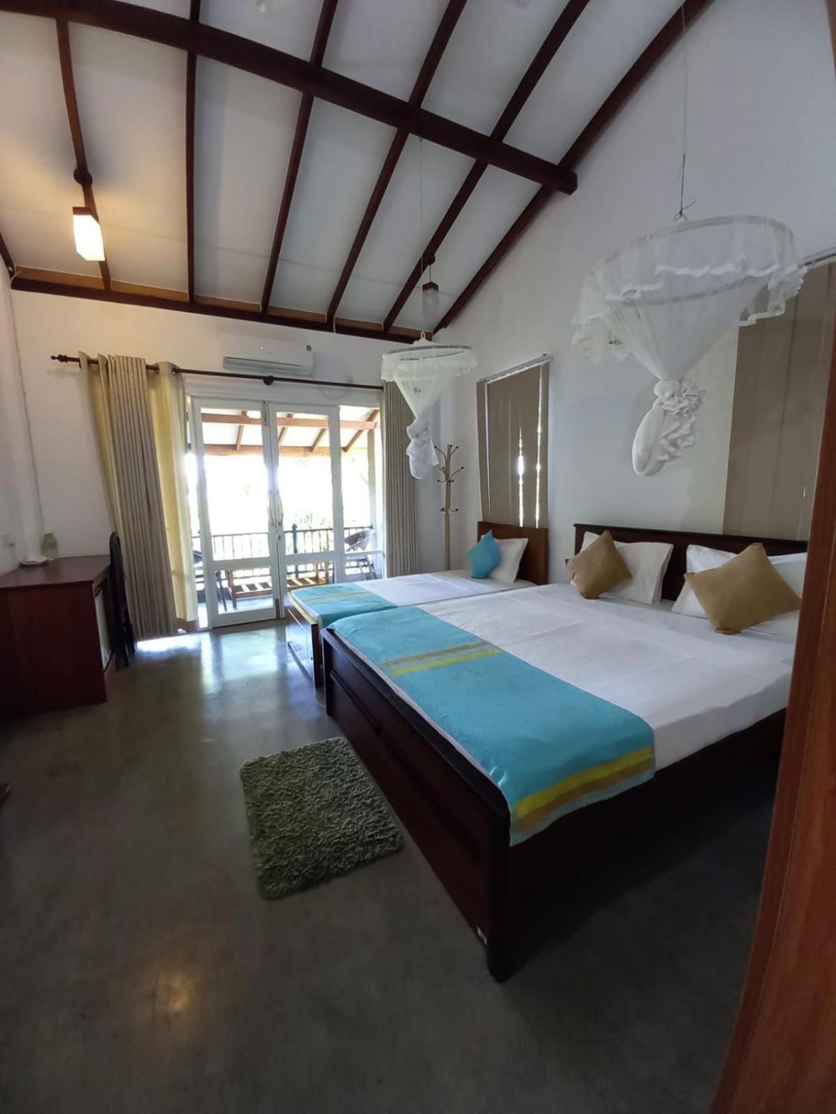 Blue Sands Beach Resort Passikudah ภายนอก รูปภาพ